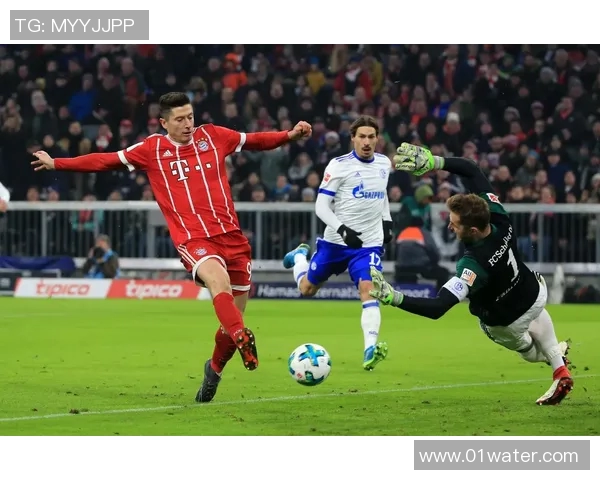 沙尔克04豪取榜首，德甲震撼力争冠军！