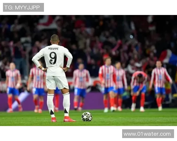 皇马逆转晋级欧冠八强,C罗梅开二度助球队晋级下一轮比赛 皇马逆转晋级欧冠八强,C罗梅开二度助球队晋级下一轮比赛